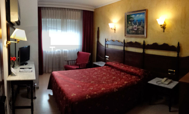 Hotel Reyes Católicos